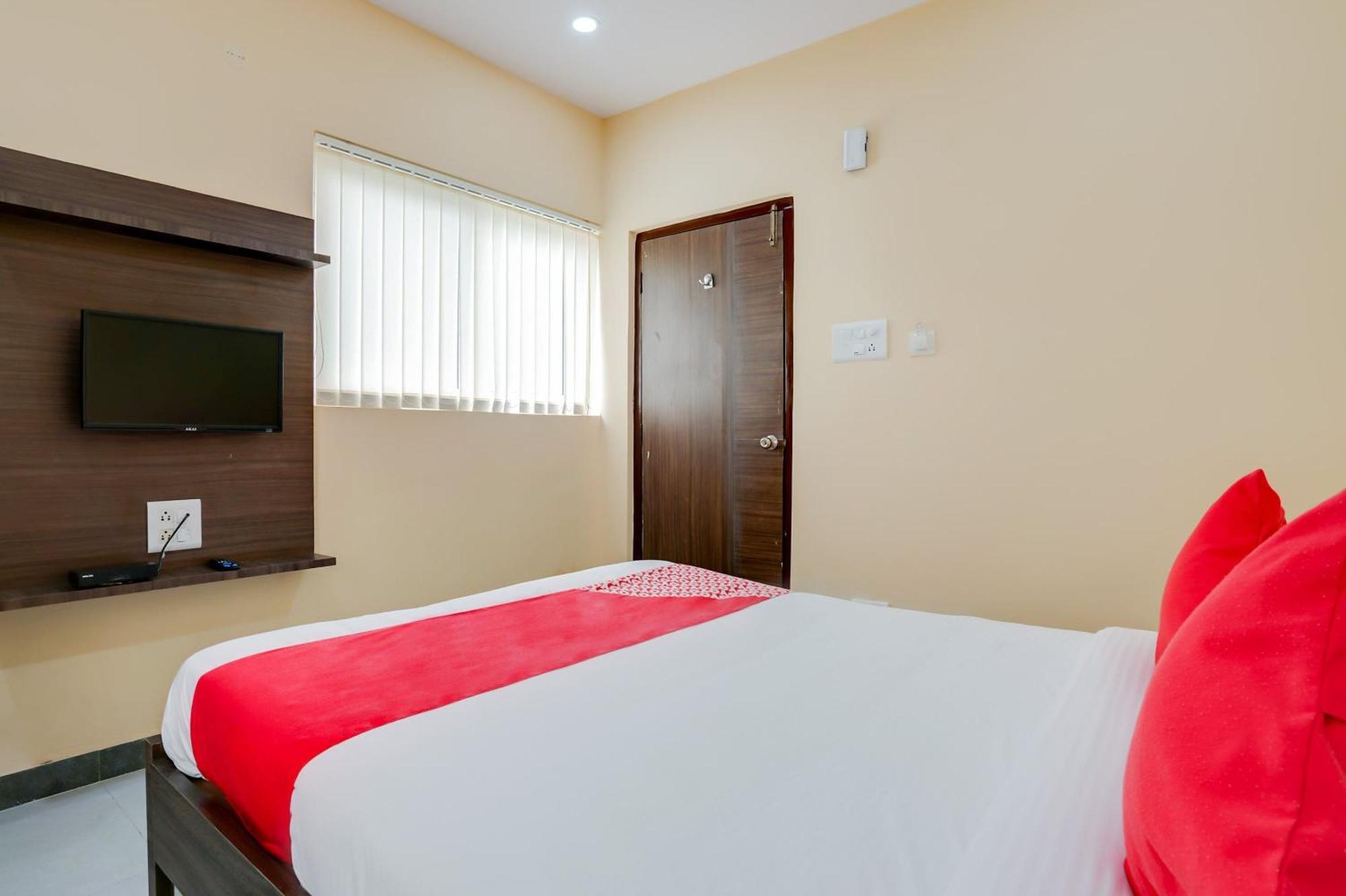 Hotel O Alekhya Residency Cafe Bahar Sururnagar Exterior photo